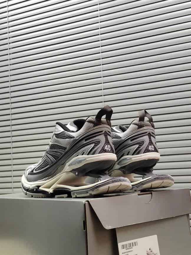 Ba*len*cia*ga men's x-pander sneaker - bb183