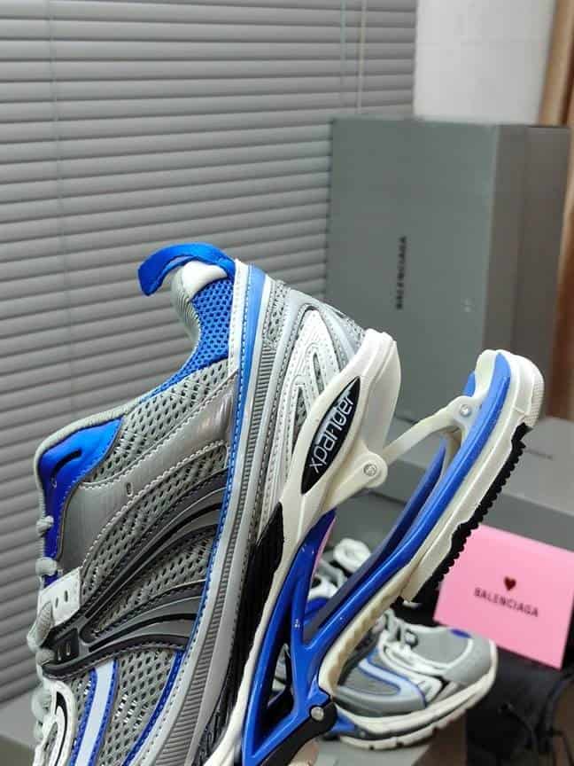 Ba*len*cia*ga men's x-pander sneaker - bb179