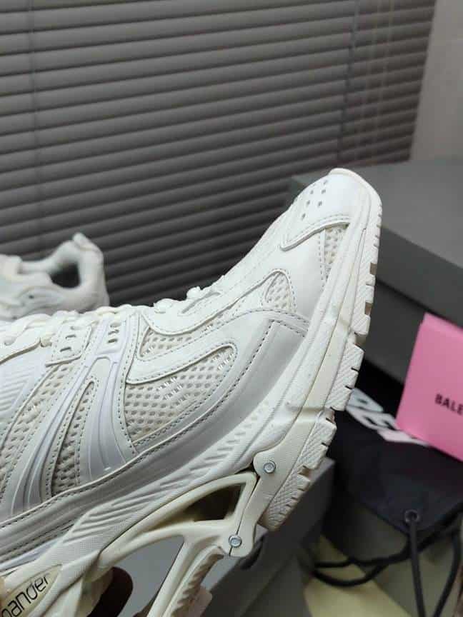 Ba*len*cia*ga men's x-pander sneaker - bb181