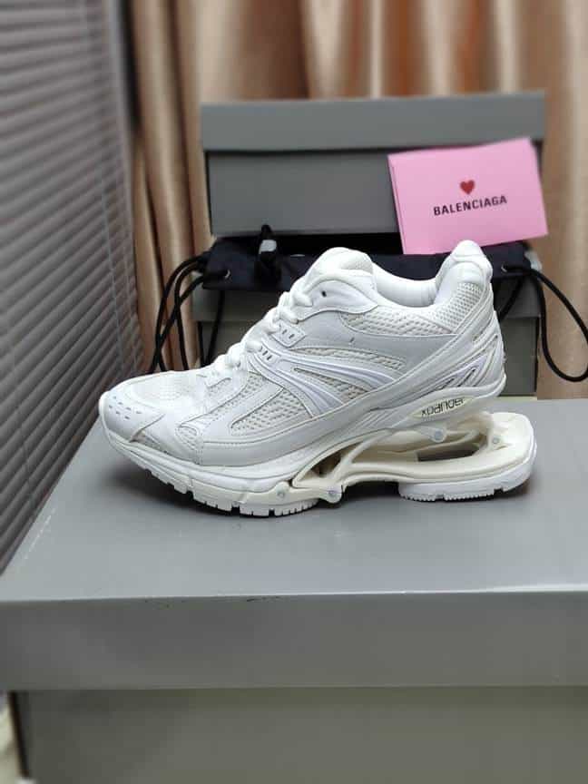 Ba*len*cia*ga men's x-pander sneaker - bb181