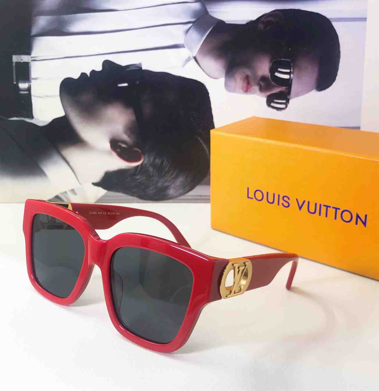 LV SUNGLASSES - GLVT16