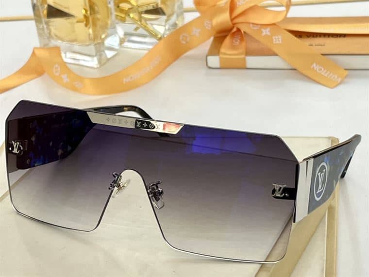 LV SUNGLASSES - GLVT09