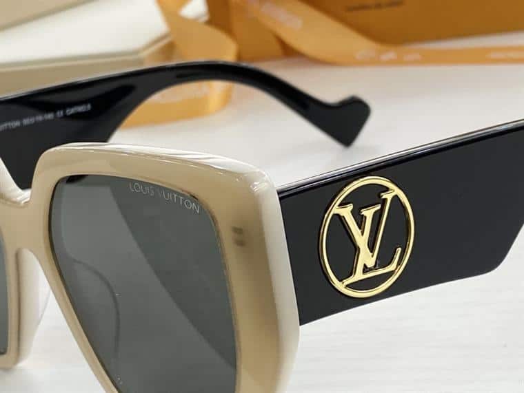 LV SUNGLASSES - GLVT11
