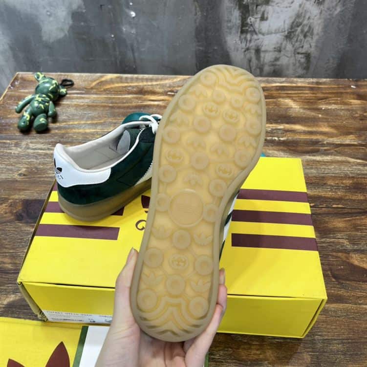 G*u*i gazelle sneaker - gc108