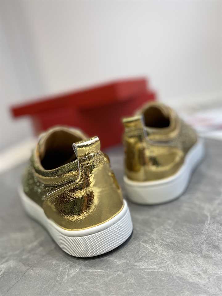 Ch**an louboutin low top sneaker - cl153