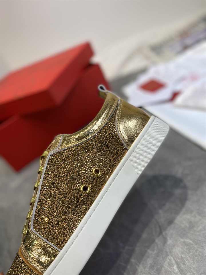 Ch**an louboutin low top sneaker - cl153