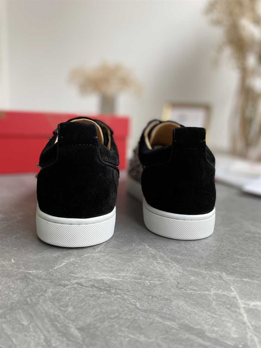 Ch**an louboutin low top sneaker - cl163