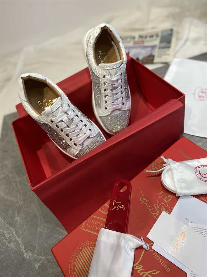 Ch**an louboutin low top sneaker - cl157