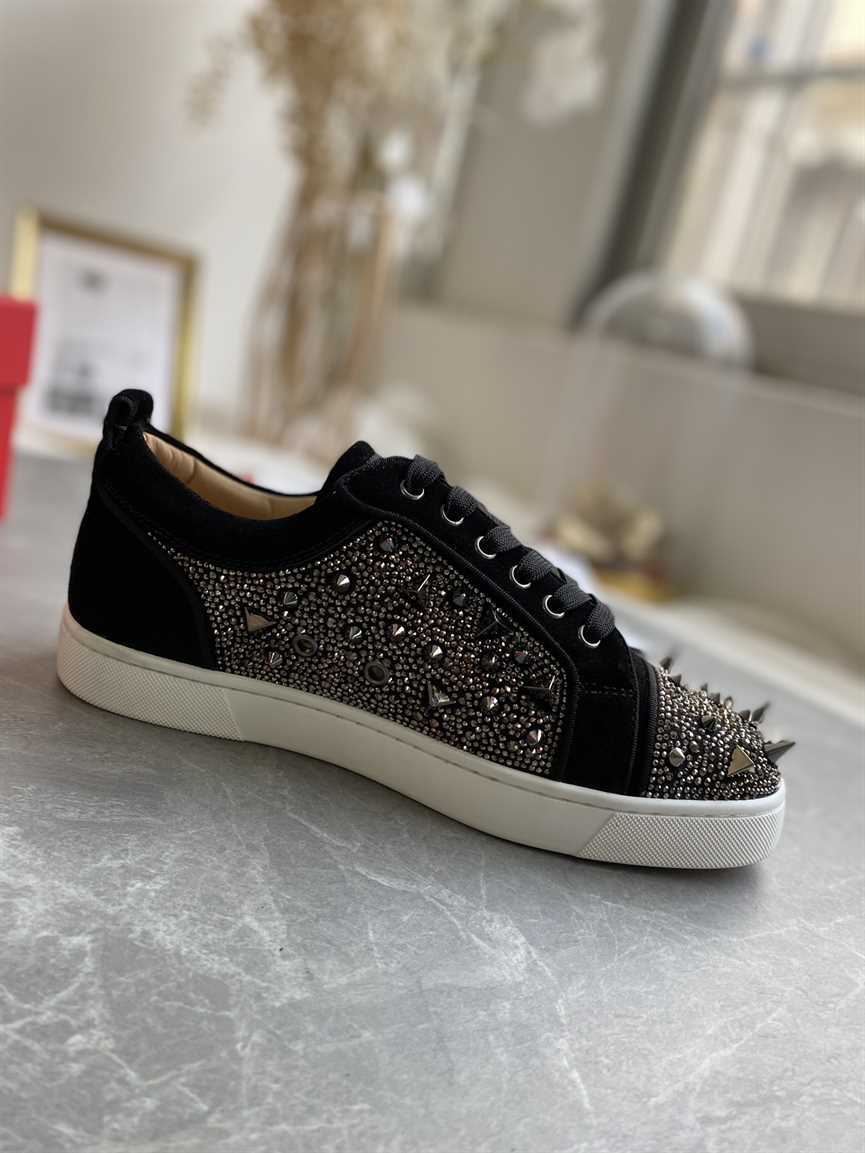 Ch**an louboutin low top sneaker - cl163