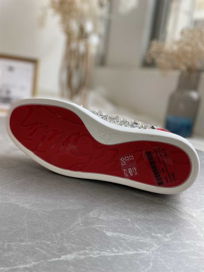Ch**an louboutin low top sneaker - cl170