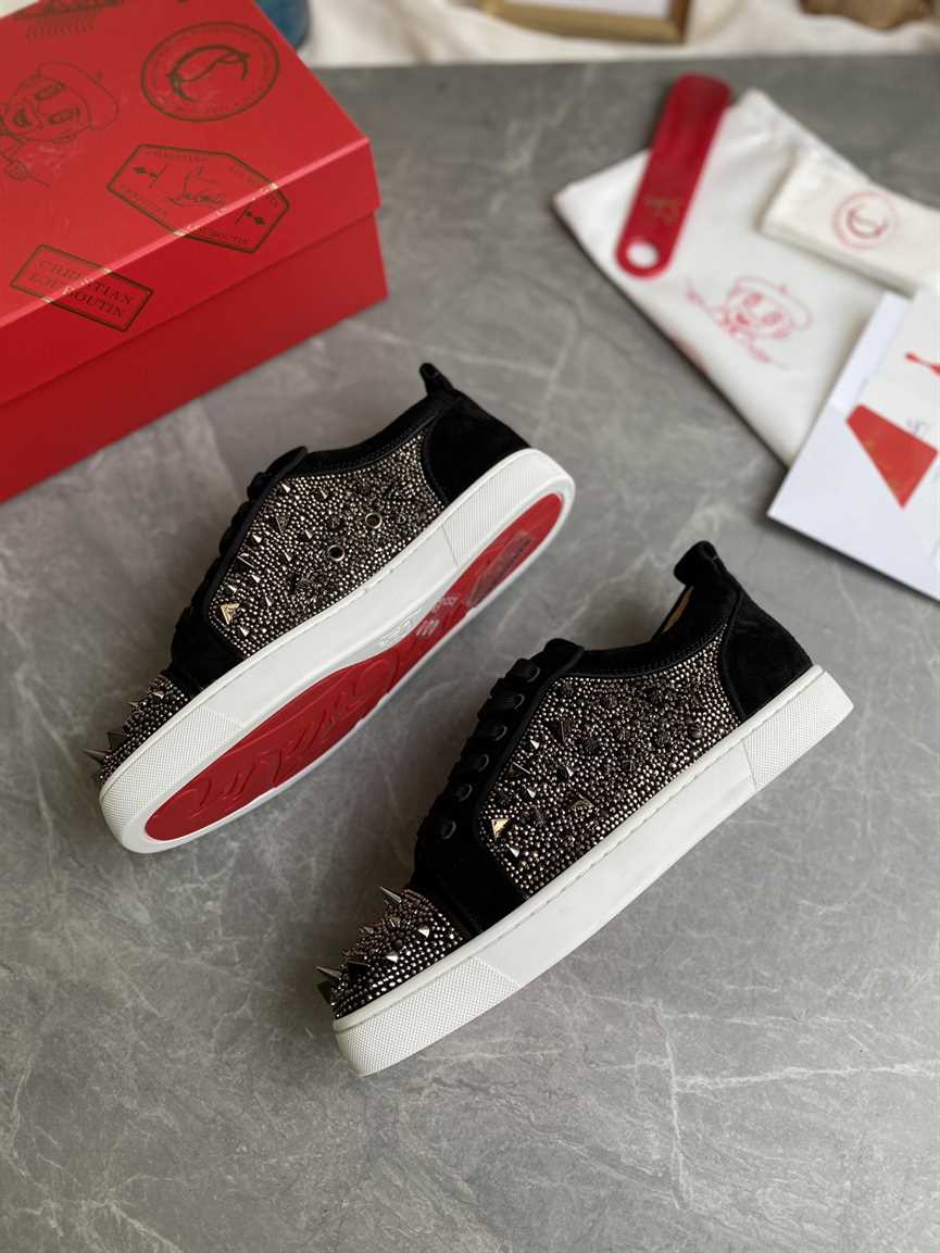 Ch**an louboutin low top sneaker - cl163