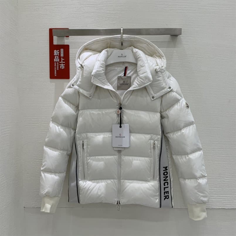 MONCLER JACKET - MJ019