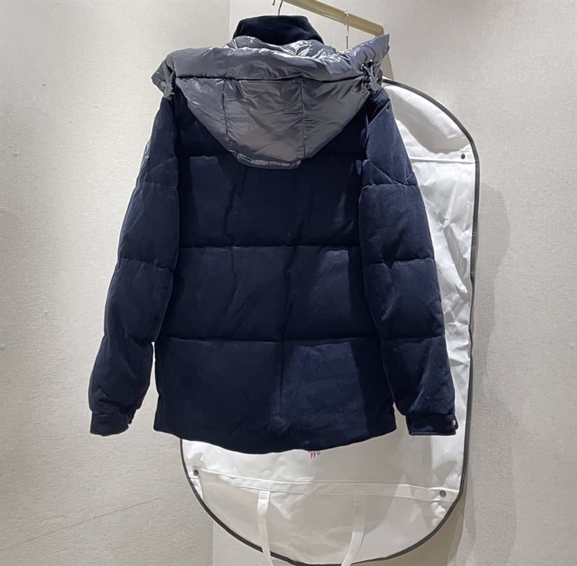 MONCLER JACKET - MJ025