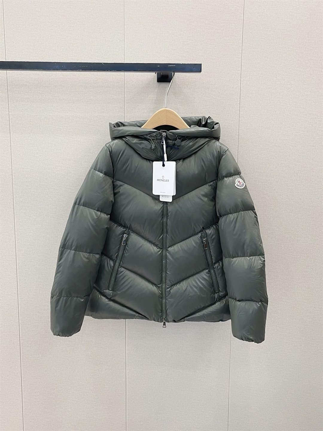 MONCLER JACKET - MJ027