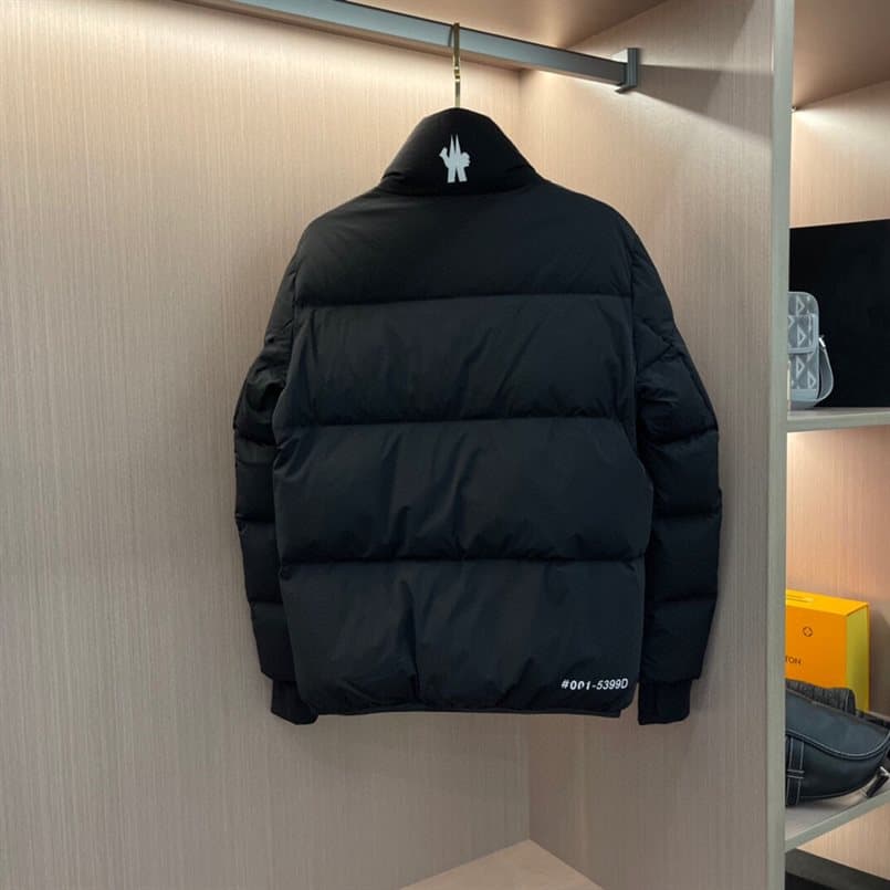 MONCLER JACKET - MJ047