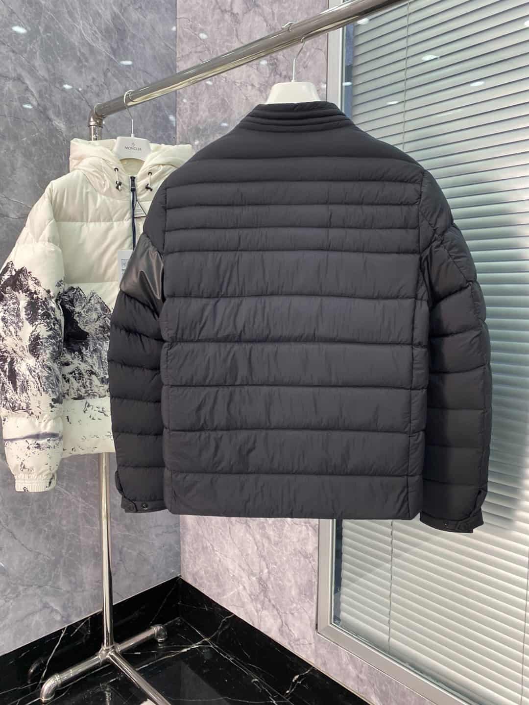 MONCLER JACKET - MJ054