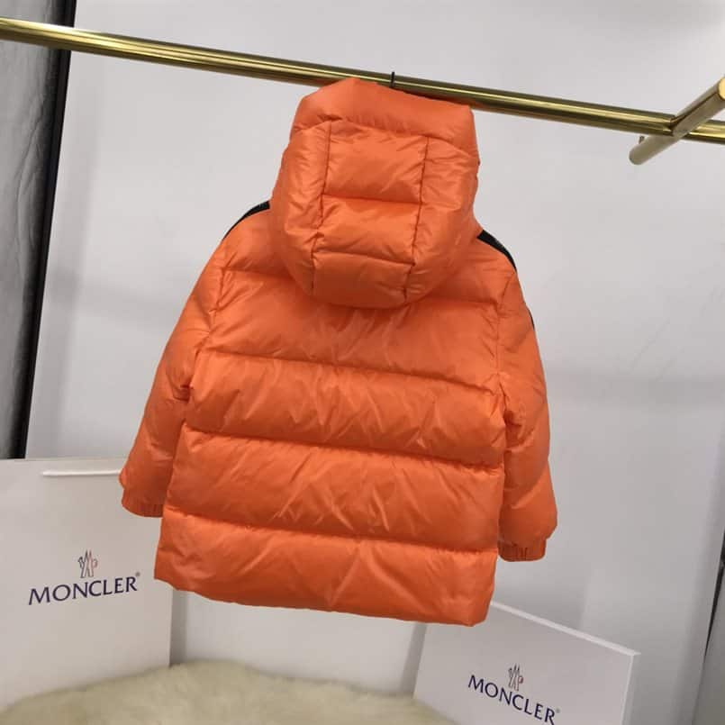 MONCLER JACKET - MJ070