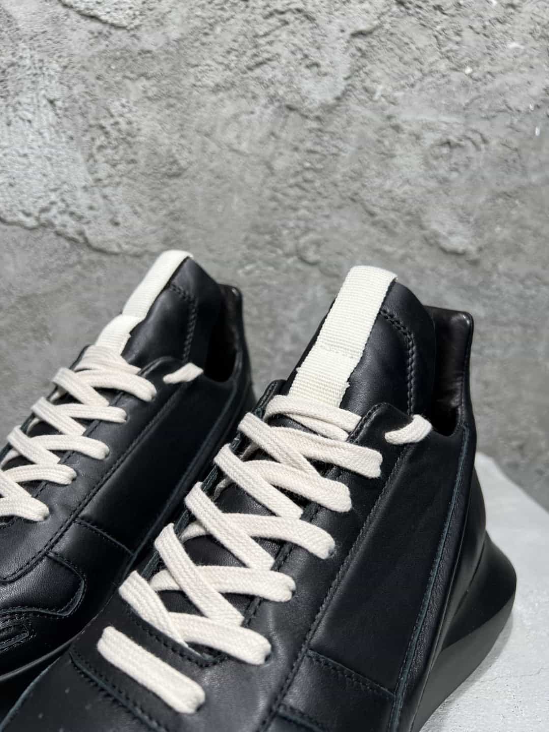 Rick Owens Sneakers - RS001