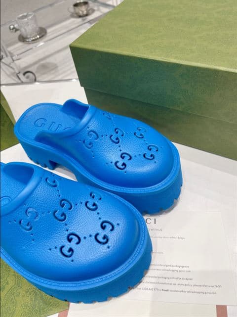 G*u*i wonmen's platform perforated g sandal - sdg014