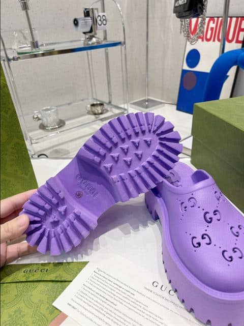 G*u*i wonmen's platform perforated g sandal - sdg015