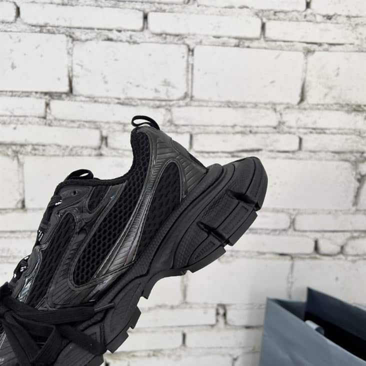 Ba*len*cia*ga men's 3xl trainers - bb213