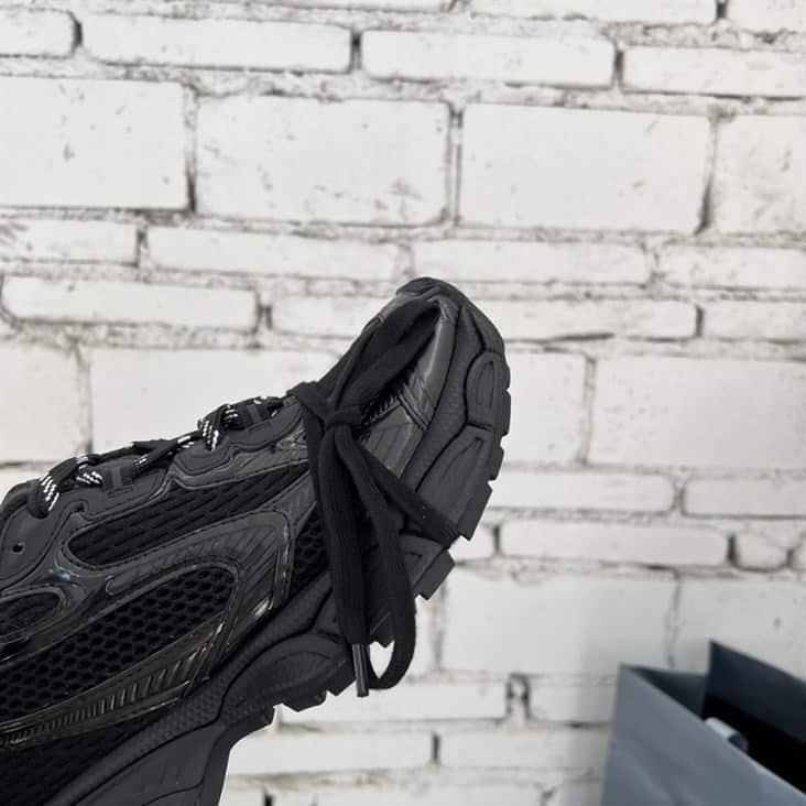 Ba*len*cia*ga men's 3xl trainers - bb213