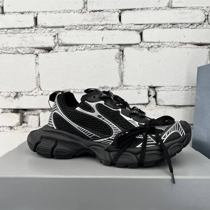 Ba*len*cia*ga men's 3xl trainers - bb215