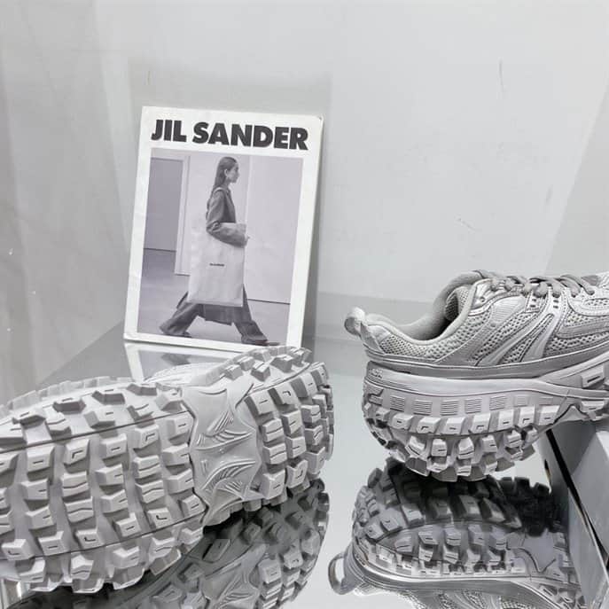 Ba*len*cia*ga men's defender trainers - bb227