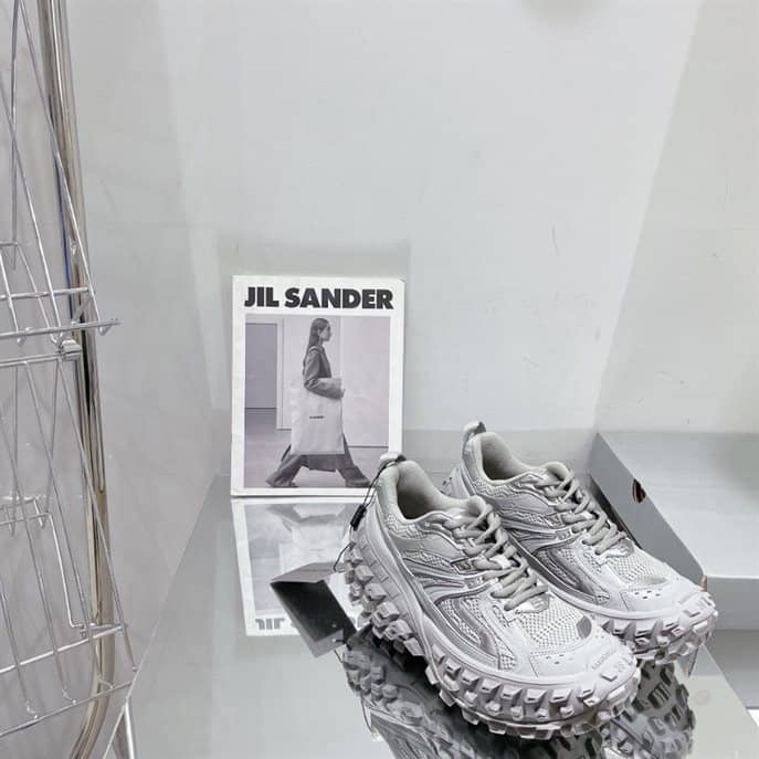 Ba*len*cia*ga men's defender trainers - bb227