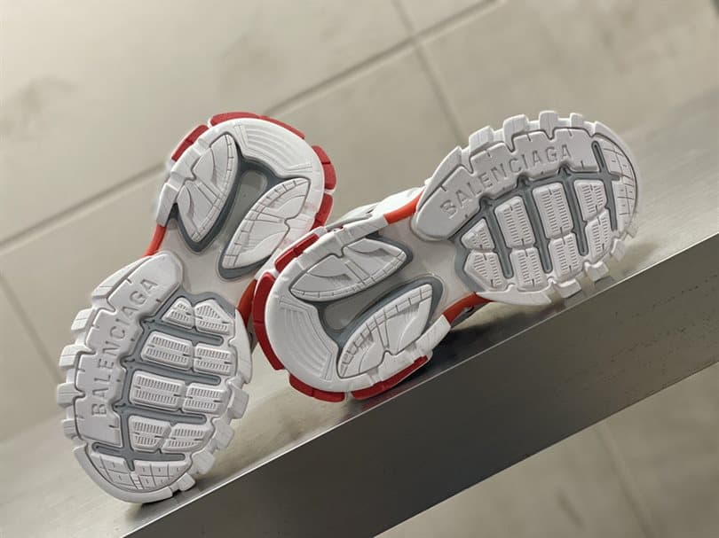 Ba*len*cia*ga men's track trainers - bb221