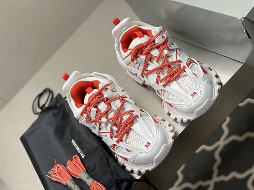 Ba*len*cia*ga men's track trainers - bb221