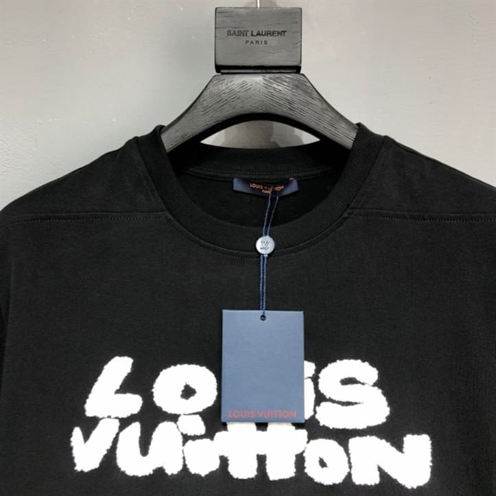 l0*is V*t0n t-shirt - lv19
