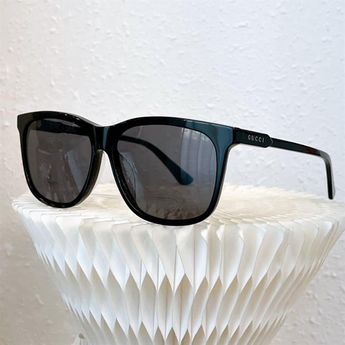 G*u*i sunglasses - gst05