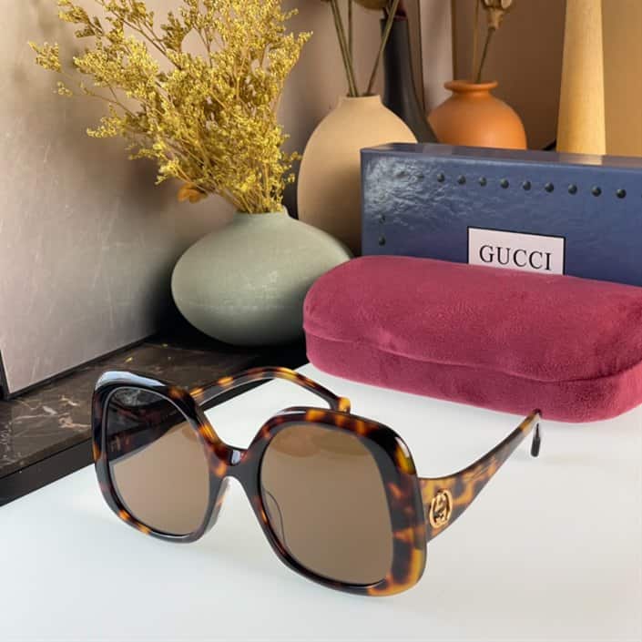 G*u*i sunglasses - gst06