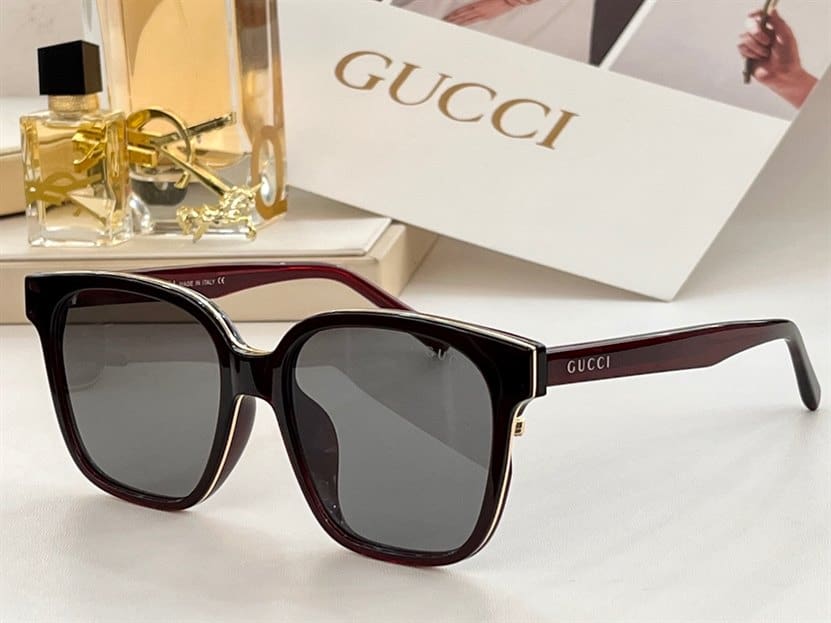 G*u*i sunglasses - gst14