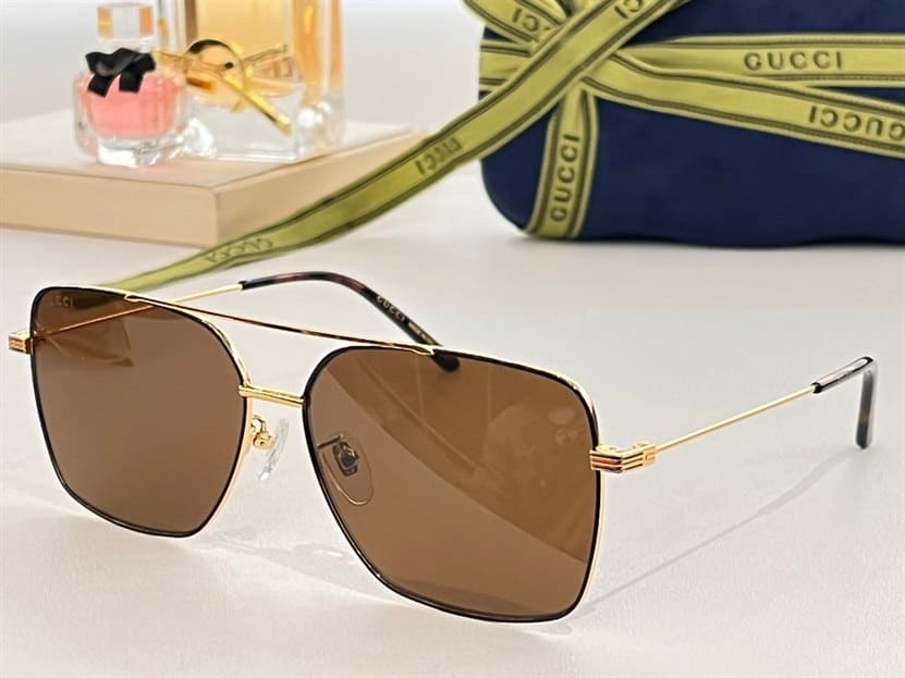 G*u*i sunglasses - gst19