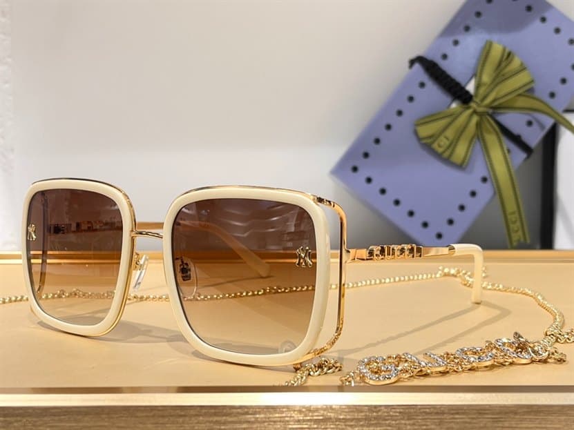 G*u*i sunglasses - gst20