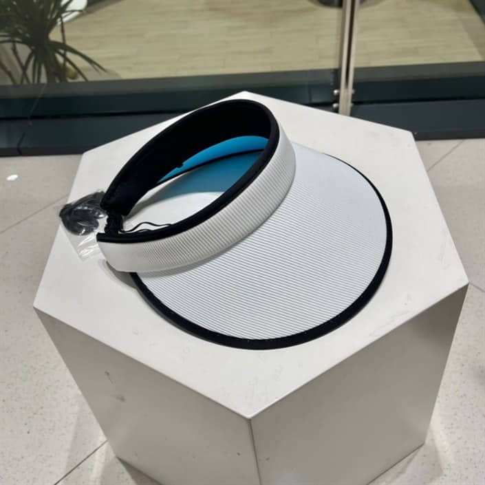 l0*is V*t0n visor - lhc10