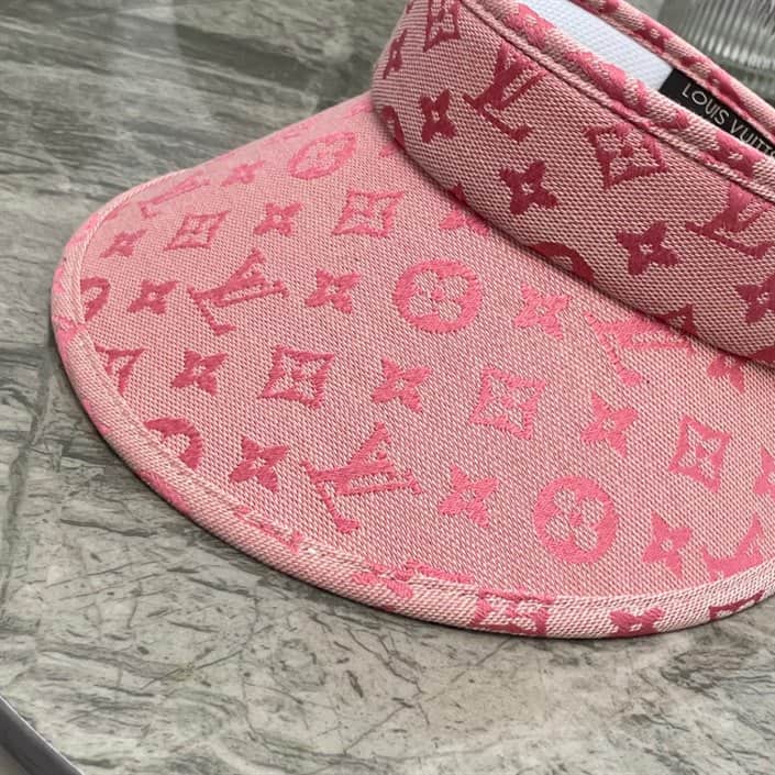 l0*is V*t0n visor - lhc11