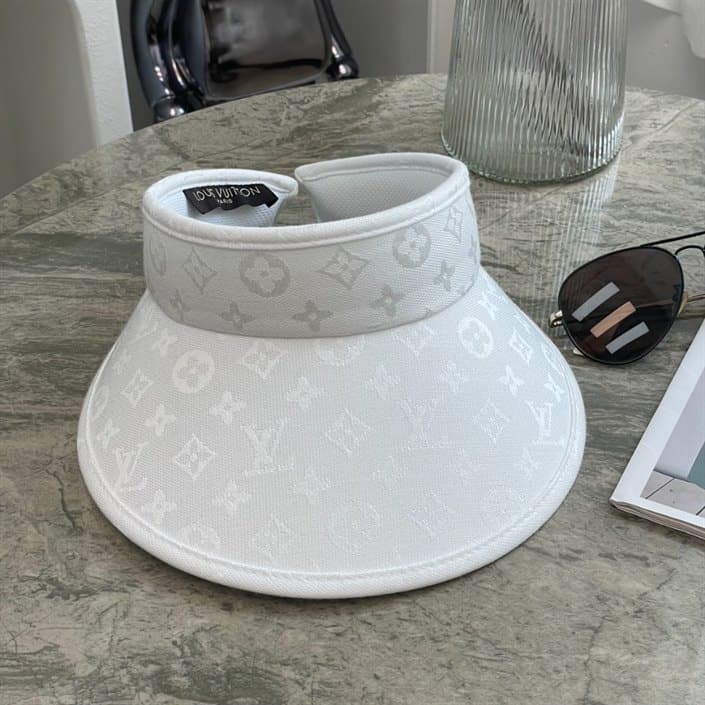 l0*is V*t0n visor - lhc13