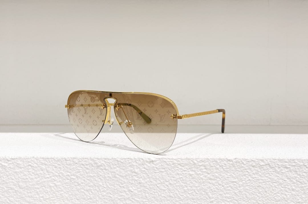 LV SUNGLASSES - GLVT32