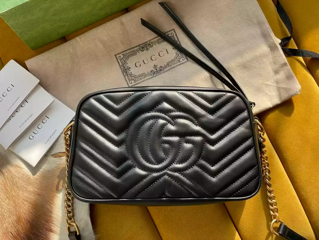 GG MARMONT SMALL SHOULDER BAG - GBC090