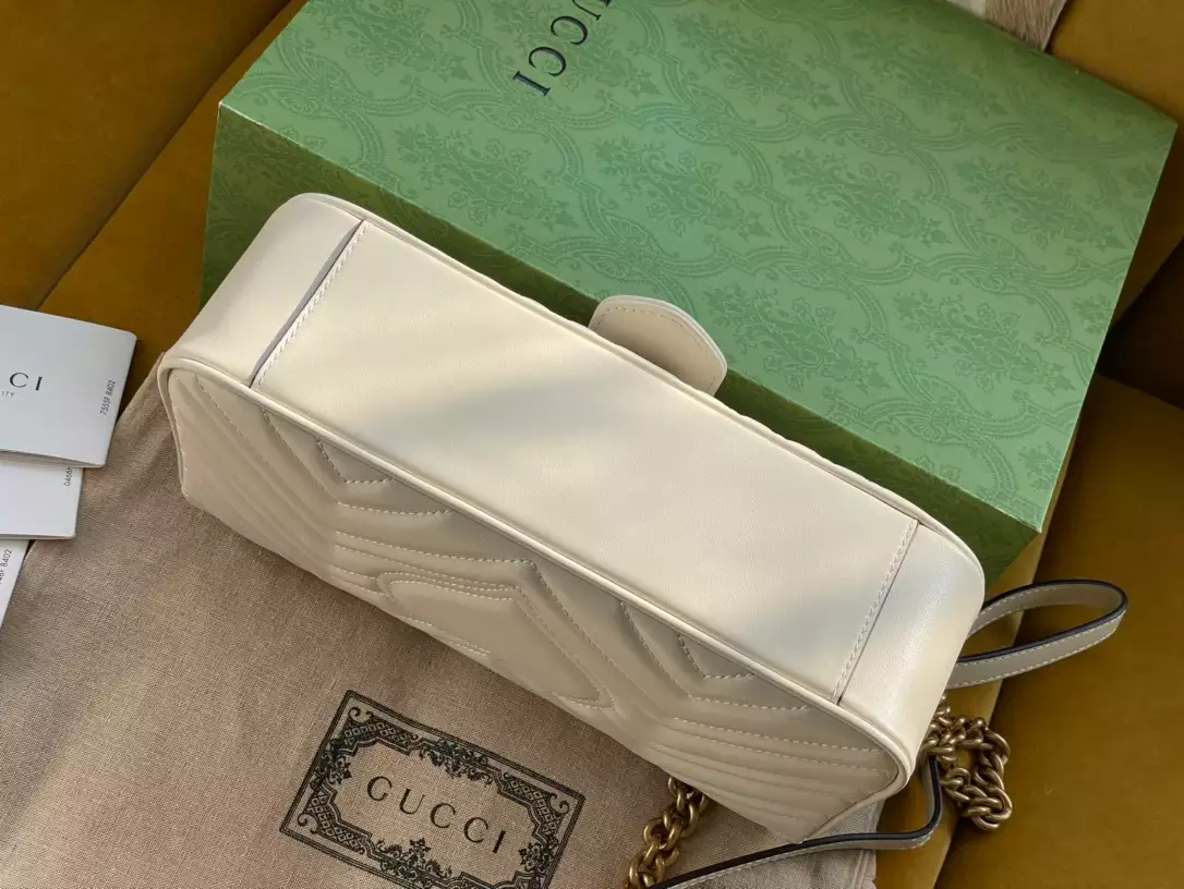 GG MARMONT SMALL SHOULDER BAG - GBC098