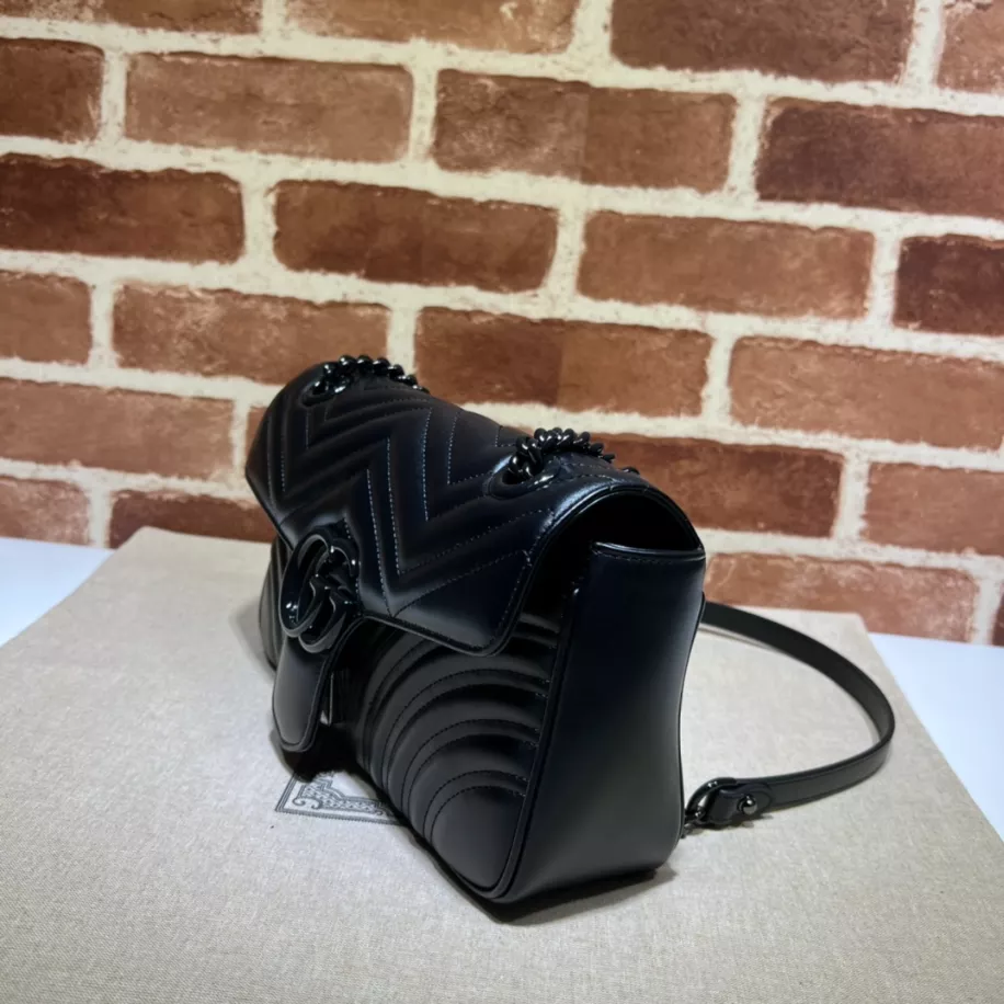 GG MARMONT SMALL SHOULDER BAG - GBC100