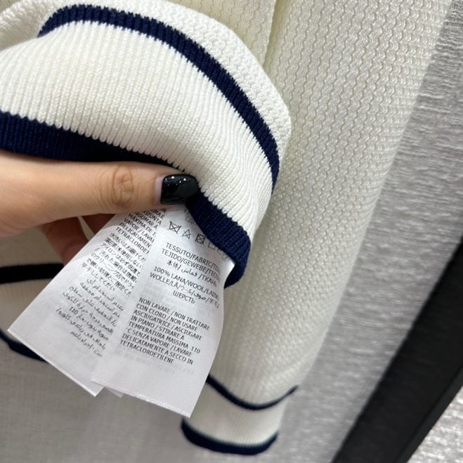 G*u*i cardigans - rjk15