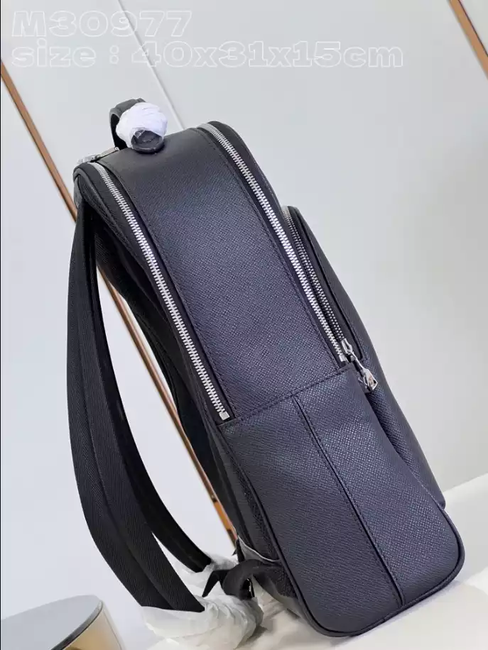 l0*is V*t0n avenue backpack - lbv376