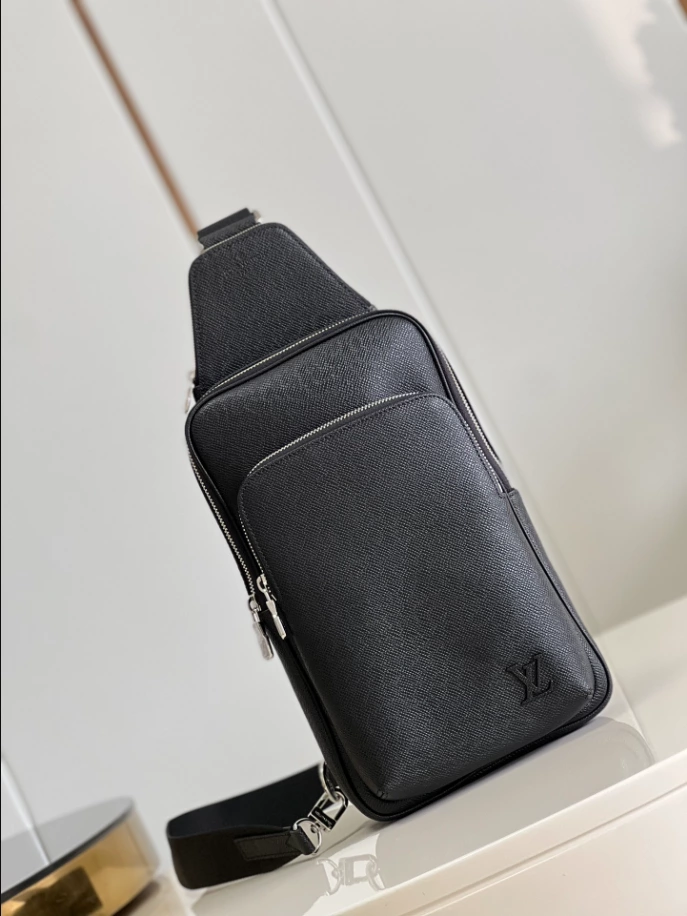 l0*is V*t0n avenue slingbag - lbv417