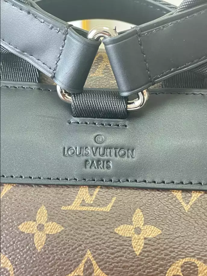 l0*is V*t0n christopher pm monogram macassar canvas - lbv390
