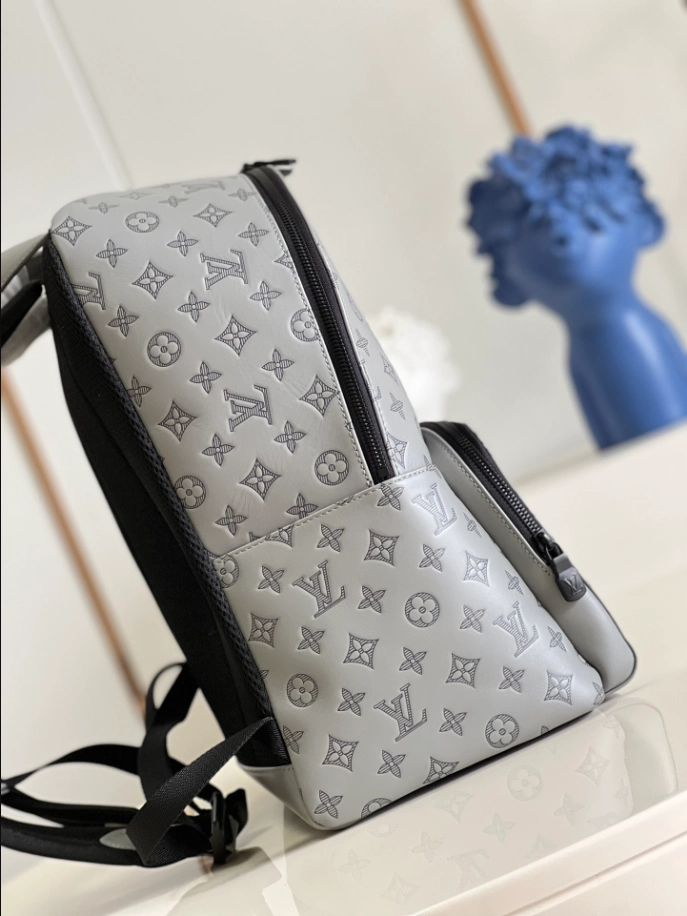 l0*is V*t0n racer backpack monogram shadow leather - lbv382