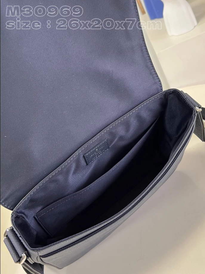 l0*is V*t0n district pm - lbv408